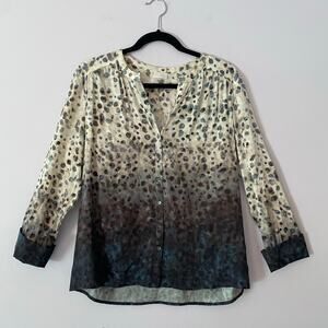 Ecru Gray Animal Print Button Down Silk Blend Blouse Shirt Women's size Medium